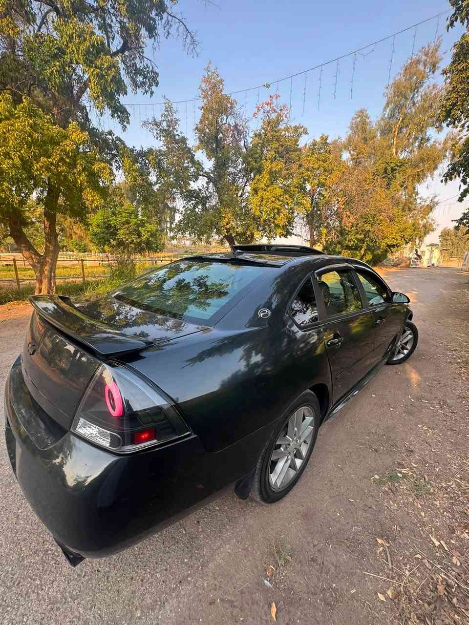 امبالا 2013 LTZ
فول مواصفات 
فتحة سقف 
تحكمات 
تحكم ستيرن 
كشنات جلد
كشنات كهرباء
ويل كب 
تخم تاير
مازدات امازون 
مثبت سرعة 
شاشة چبيرة
مكينة 6 سلندر بلادية 
رقم بغداد انكليزي
تحويل مباشر 
السيارة مصروف عليهة 
ضررهة جامرلغ خلفي مصبوغ وباب خلفي مبدل بلادي
السعر 108 وبيهة مجال 
للاستفسار ***********
