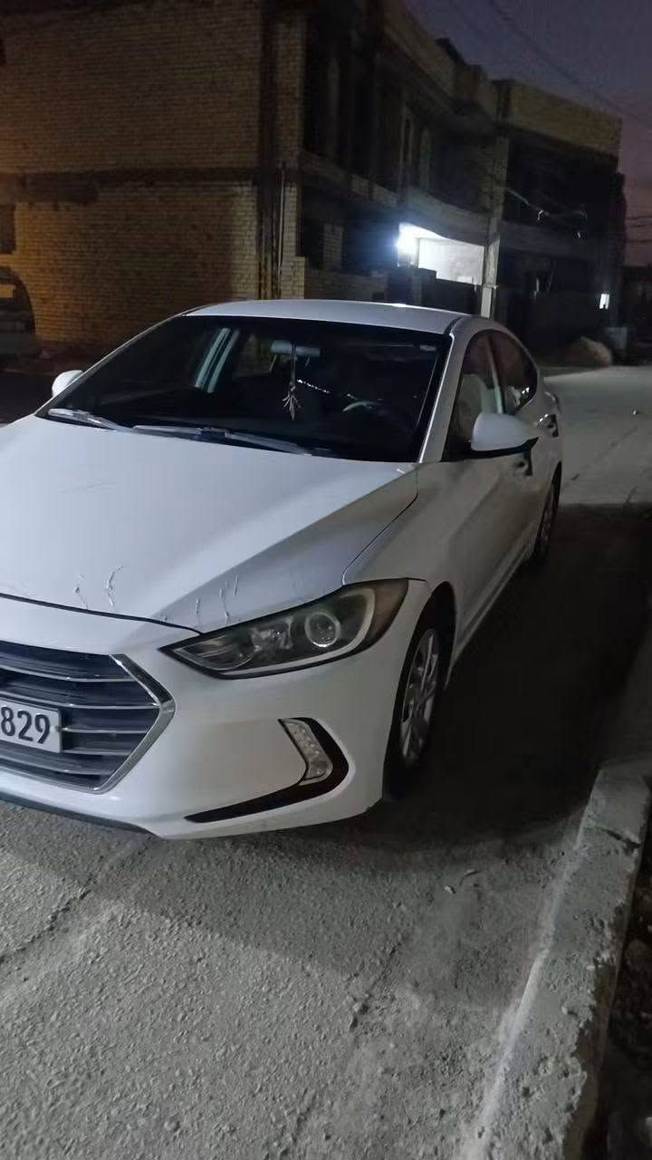 السلام عليكم
الانتره موديل 2018 
وارده امريكي 
ماشيه 71 الاف
محرك 1800 دوش
حادث بس بنيد مبدل سونار موجود بل منشور 
كير مكينه كفاله 
السياره بيها منضومه غاز 
تبريد ثلج
رقم اربيل بسمي تحويل ثاني يوم سنويه 2029 
السعر 120 وبيها مجال 
مكاني بغداد الدوره ابو الدشير 
رقمي ***********
