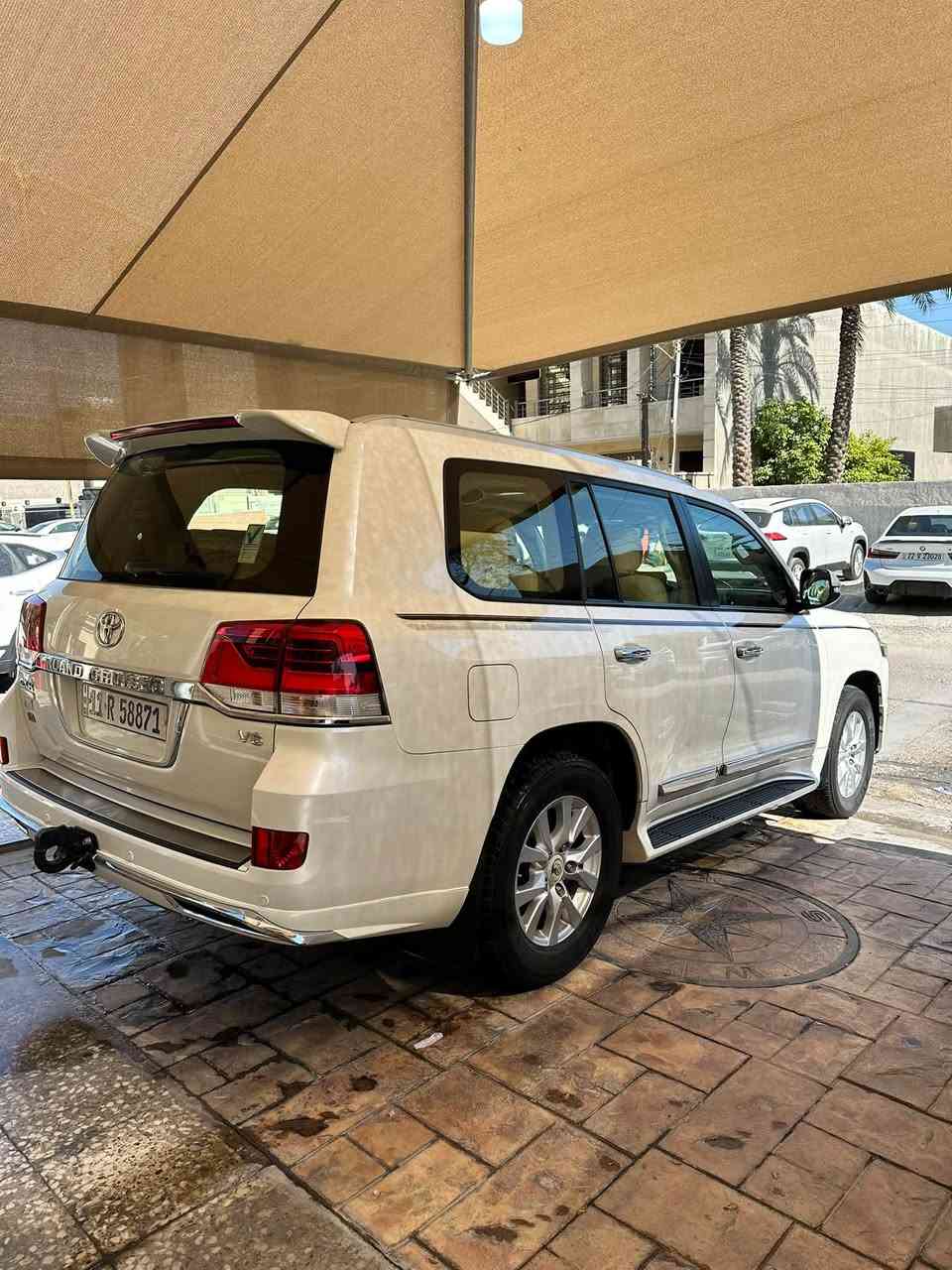 سلام عليكم للبيع لاندكروز 18وايت اديشن فول مواصفات
محرك V6 4000
مكفوله من ضربه وصبغ بيه ملاحضات بسيطه
مواصفات
شاشه كبيره
نحكم ستيرن
كامره خلفيه
بصمه
هوك خلفي
8ايرباك
كشنات جلد
تدفئه تبريد
ثلاجه
انضمه قياده
شاشات خلفيه بلادي
تساسات امامي خلفي
لايت زنون
معروفه مواصفات وايت اديشن
رقم بغداد تحويل وكاله
سياره ماشيه 74الف حقيقي شرط فحص سعر 473

 
وبيه مجال بسيط مكاني بغداد
***********
9+
اكتب تعليقًا...
تحديد
0o.
•••

