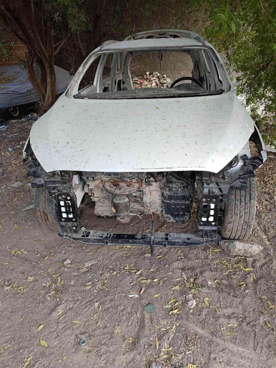 السلام عليكم كيا سورينو موديل ٢٠٢٠ صاير بيهه حرك ومبدل بيهه قبق مال قماره شغل يخبل سياره غراضها كلهن. كامله بس الجام نقص رقم بغداد مكينه ٦ سلندر كير مكينه  جدد راديترات البدنه الدعاميات بك لايتات الشبابيك المري الجانبيات اليدات البطاين الداخليه الدشبول ابو الشاشا ويل كب السياره بس تلحيظات بالكشر وصبغ حتى اساس مضروبه وتنشد غراضها وتشغل وتطلع للبيع او مراوس مكاني بغداد وهذا رقمي للاستفسار *********** ابو العز السعر ١١٥
