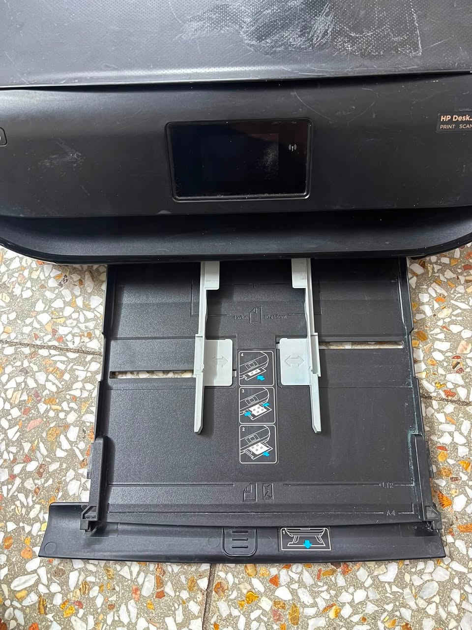 طابعة  HP 4535
شغالة كاملة فقط الكاترجات بيهن مشكلة
•لمس بالكامل
•سكنر عادي سكنر هويات
•نسخ وطباعة عالوجهين 
•طباعة صور وظروف وبأحجام مختلفة 
• طباعة دايركت واي فاي بشكل مباشر عبر المشاركة ما تحتاج تطبيق

السعر ٤٠ الف وبيهة مجال
باقي التفاصيل معروفة للتواصل *********** فقط واتساب او اتصال عنواني بغداد الشعلة
