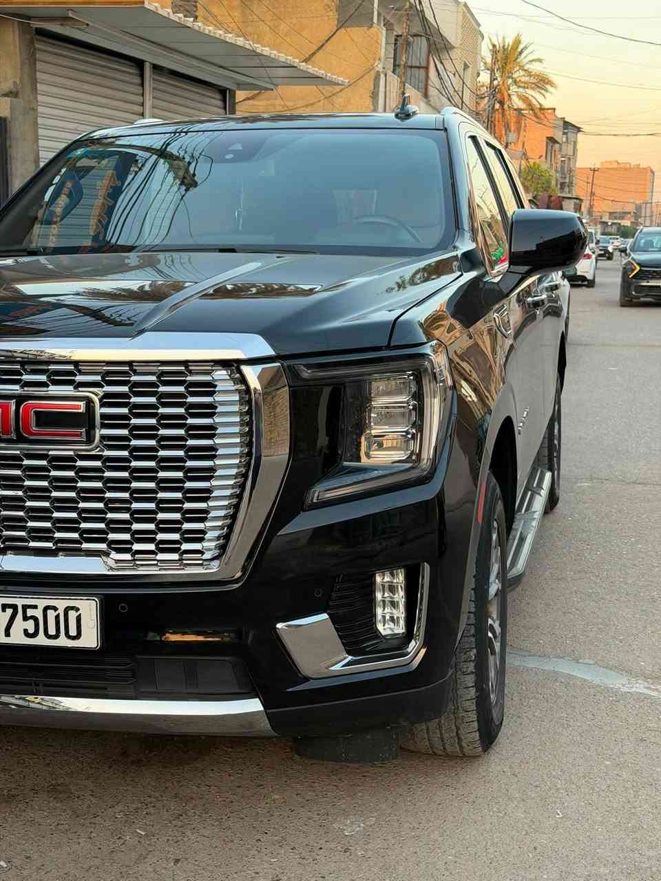 السلام عليكم 
جمسي يوكن ٢٠٢٣ خليجي 
حساسات امامي + خلفي
رادار جانبي 
ثلاجة وسطية ثلج
تبريد قطعتين 
شاشة كبيرة
عداد ديجتال 
تحديد مسار 
جنطة كهرباء 
كشنات مخمل 
دعامية مبدلة دينالي ودعاميتها الاصلية موجودة 
السيارة عليها ادامة كاملة من دهن وبلكات ونوزلات واير بلكات 
ضررها مثل ما مرفق بالسونار 
السيارة نضيفه بمعنى الكلمة وتاخذها جاهزة ما تصرف عليها 
مكان السيارة بغداد الدورة 

السعر ٤٢ ونص وبيها مجال

هاتف ***********
