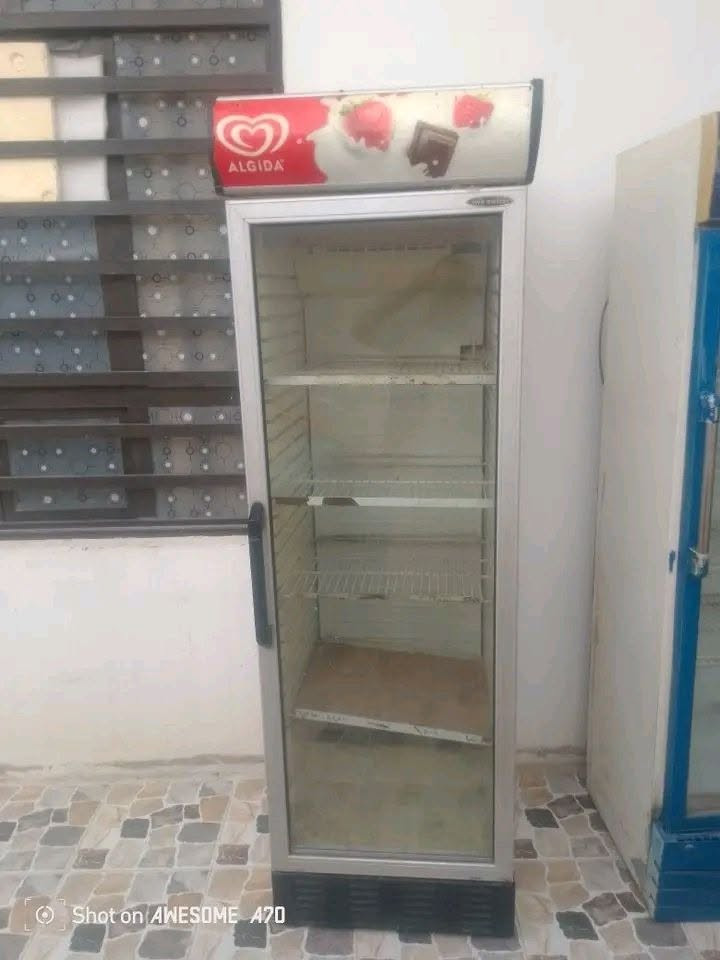 عارضات عاموديه • شغالات • نظيفة