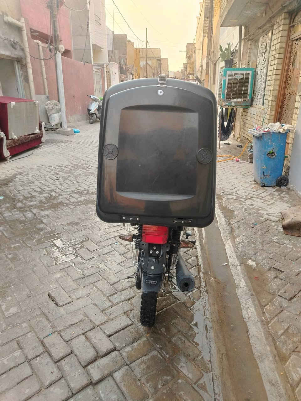 سلام عليكم دراجه أيرانيه شاينك
مديل 2023 جديده الله شاهد برغي ما مفتوف وذا تريد ايفيتر يعجبك اخذه فحص اذا كلك بيه اشي فلوسك راجع
بكاني بغداد مدينه الصدر *********** سعر الدراجه مليون وبيه مجال
