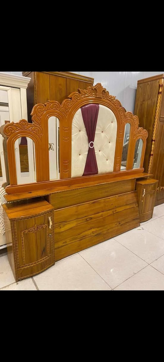 سلام عليكم خرفه خشاب للبيع جديده مامستخدمه قليل خت الجديده 6 ابواب صاج مكان بابل شارع 60 سعر تصل او خاص او واتساب *********** 👑
