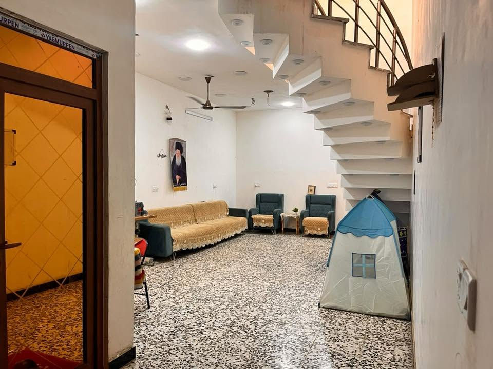 سلام عليكم دار للبيع حي السلام 
الزراعي گاع حربي
 168م 
موبايل ***********
