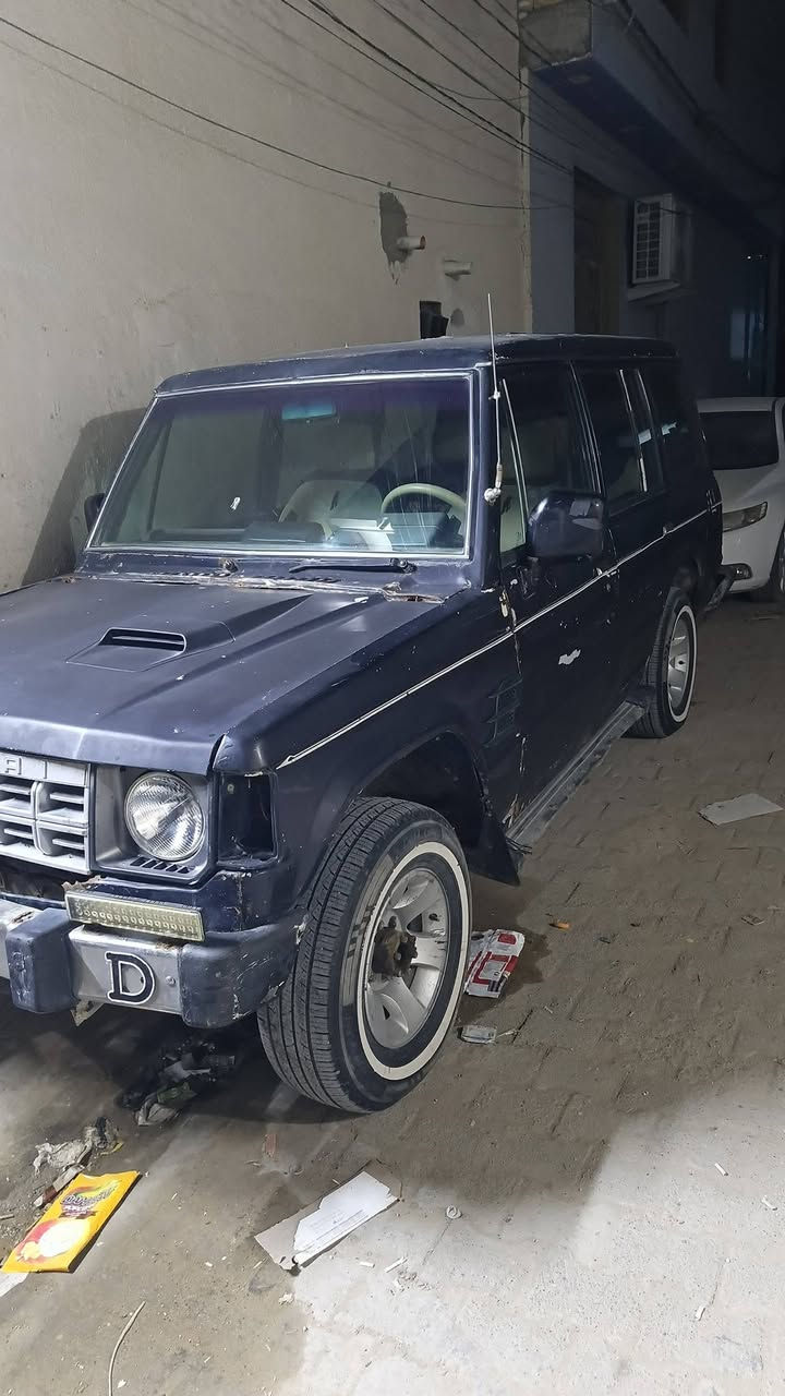 السلام عليكم كالوبر كاز سيارة نظيفه  راعيها بخان النص نجف مكاني نجف بيع مستعجل ١٧ وبيها مجال حك الجيه 
***********
