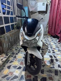 دراجه pcxجيل اول مكينه 125ادراجة  كلها ابلاديه شرط النضافه دراجهة مال ...