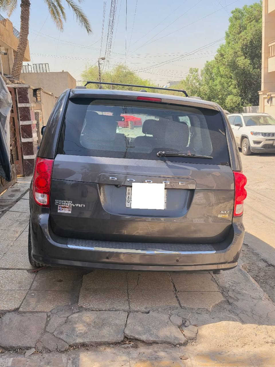 •  دوج كرفان 2019 / رقم بغداد 
•  ﻿﻿فول مواصفات فئه SXT
ماشية92الف قابلة للزياده
تشغيل عن بعد
تحكم ستيرن جهتين
كشنات جلد
كامره خلفيه
كشنات بلع
مانع انزلاق
مثبت سرعه 
تبريد 3 قطع
*ابواب كهرباء *جنطه كهرباء
7 راكب كشنات منفصل VIPجلد

سعر 170$وبيه مجال 

للاتصال ***********
مكان السيارة بغداد / حي جميلة
