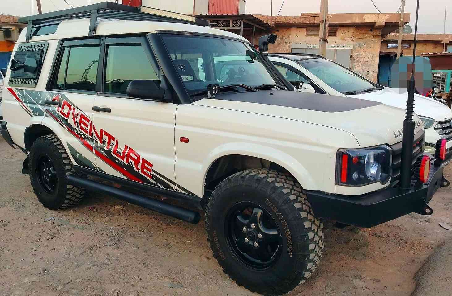 للبيع او المراوس حسب
lLand Rover Discovery2 #TD5 disel 2.5
موديل 2000 جديدة وجاهزة .... 
للمعلومات الاتصال او المراسلة *********** واتساب موجود ايضًا ...  #السعر 125$
