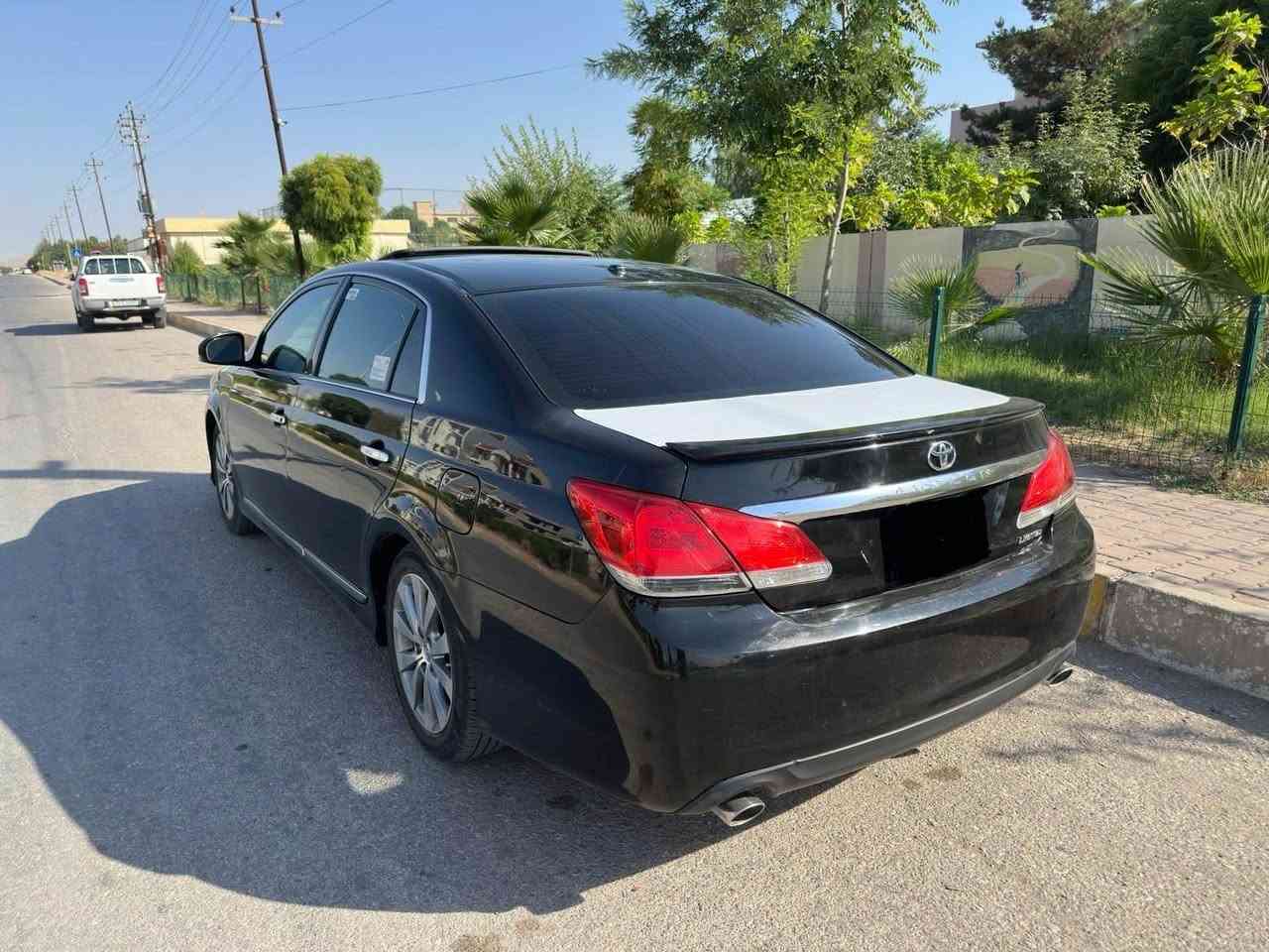 ئەڤەلۆن / ٢٠١٢ ساغ ساغ
کۆد و بارکۆدیشی وەرگیراوە
دەعامی بۆ دەعامی بەشەرت نەقسێ بدۆزۆو دوگڵا ببرە
بە شەرتی موس و براوەو کەڤەر گۆراو 
هیچ ئێرباگی نەتەقیوە 
رەشی قەتران 
چوار تایەی لۆک
سێرڤسی کاملی تازە کراوە رۆن و فلتەر و پلاک و نۆزڵ و سەدر و دارو بەردی سەیارەی ماڵە
ناو سنوقی لەگەڵە بیلادی

لە کەلار *********** كالار, السليمانية
