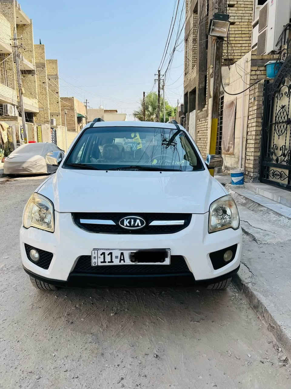 سبورتج2009خليجي مكفولة من الصبغ لون ابيض فتحة سقف داخل بيجي رقم بغداد دولي السونار مرفق بلصور  السعر115 
***********
