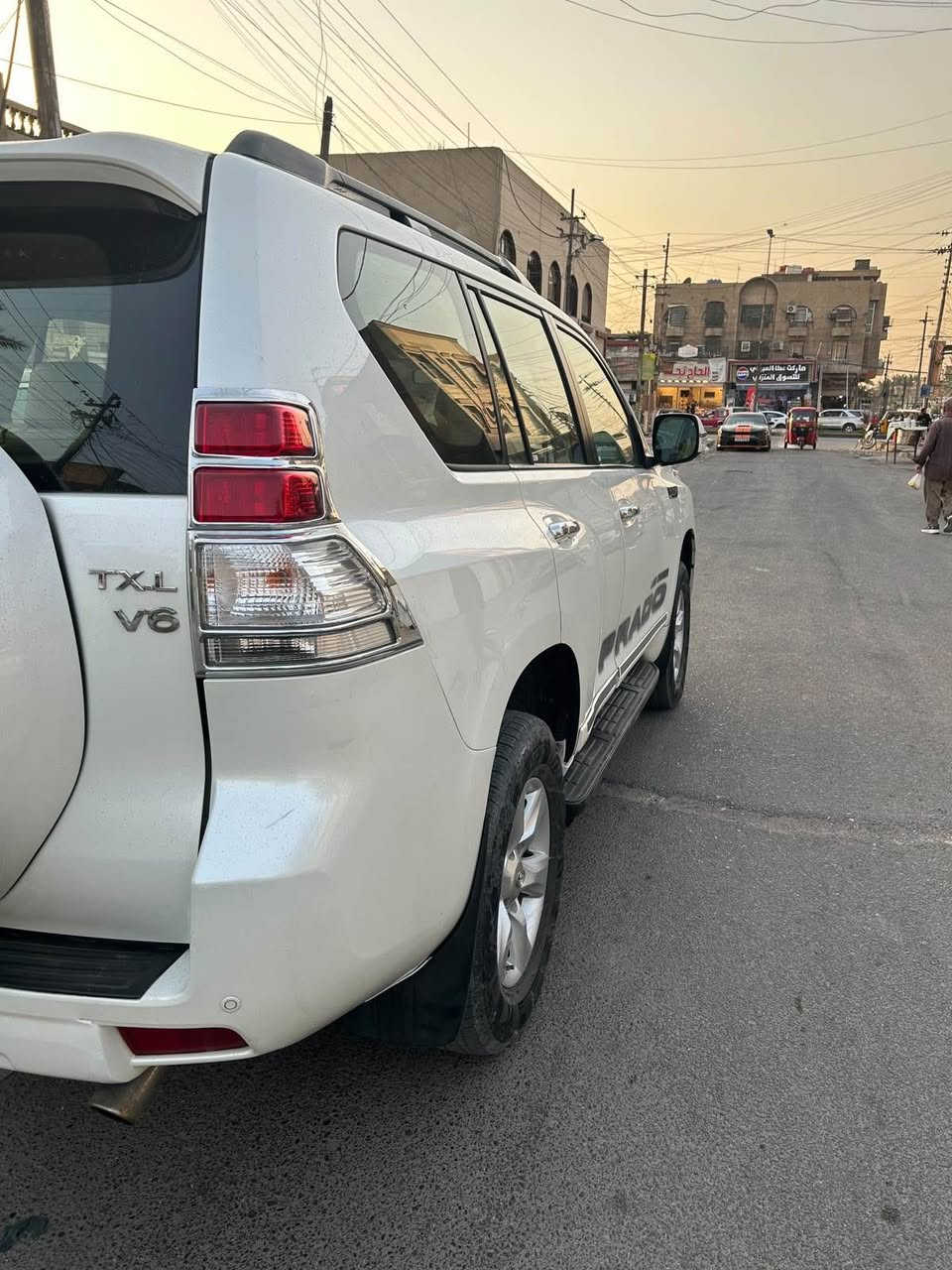 سلام عليكم برادو موديل 12 كفاله عامه من كلشي سياره قديمه عندي فول الفول شركه السياره كويتي اصل دبل تانكي ثلاجه تبريد 3 قطع مكينه 6 سلندر لون صدفي هواي موصفات بيها السعر المطلوب 260 بيها مجال بسيط مكان السياره بغداد ضباط رقم الهاتف *********** بغداد, العراق
