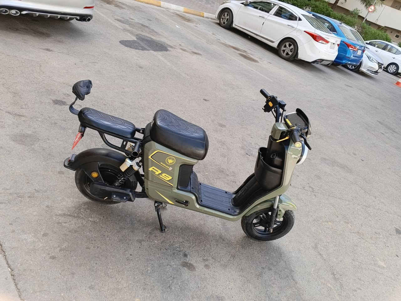 5بطاريات ونلي 16 امبير
بي هورن دبل اشاره اشاره يمنه يسره يعني دراجه نقصهه الوحيد نضام البگ اما الباقي شغاال ونضيف مكاني بسمايه للاستفسار *********** السعر 450
