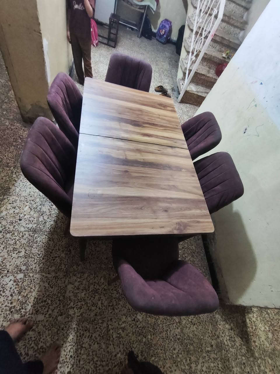 طاولة طعام • ٦ كراسي • بغداد حي الجهاد