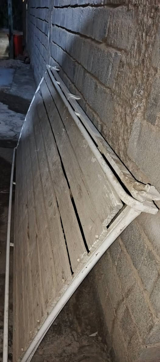 السلام عليكم غراض للبيع سوبايه ابريجو 130 وبيها مجال دبل امامي اصلي شركه بكارتونته  30 وبي مجال ويل وتاير حجم 205 السعر ب40 وبي مجال مكاني بابل ابي غرق *********** بي واتساب
