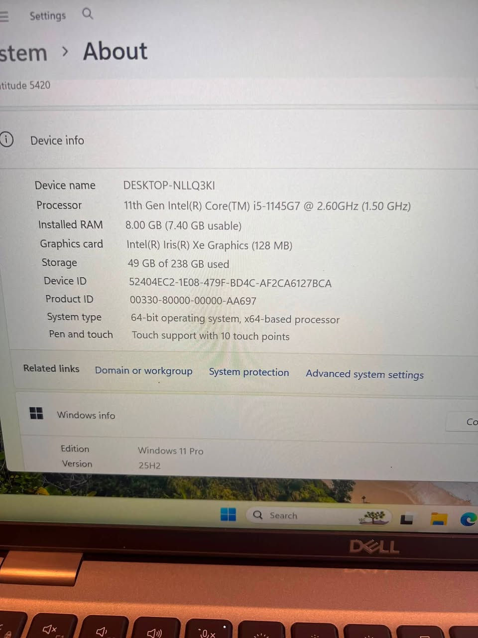 السعر: 350,000 دينار عراقي فقط
رقم *********** WhatsApp 

إذا كنت تبحث عن جهاز يجمع بين الأداء السريع، السلاسة، والشاشات اللمسية للاستخدام اليومي، الدراسة، أو العمل.. لابتوب Dell Latitude 5420 هو خيارك المثالي! ✨
💻 المواصفات الفنية:
 المعالج (Processor): Core i5 - الجيل الحادي عشر (11th Gen i5-1145G7) سريع جداً وموفر للطاقة.
 الرام (RAM): 8 جيجابايت.
 الهارد (Storage): 256 جيجابايت SSD لسرعة الإقلاع ونقل البيانات.
 الشاشة (Screen): 14 بوصة بدقة FHD وبخاصية اللمس (Touch) لتجربة استخدام ممتعة وسلسة.

💎 الحالة والضمان:
 الحالة: مستخدم بحالة نظيفة جداً وخالي من العيوب (موضح بالصور).
 الضمان: ضمان لمدة شهر كامل لغرض الاطمئنان
