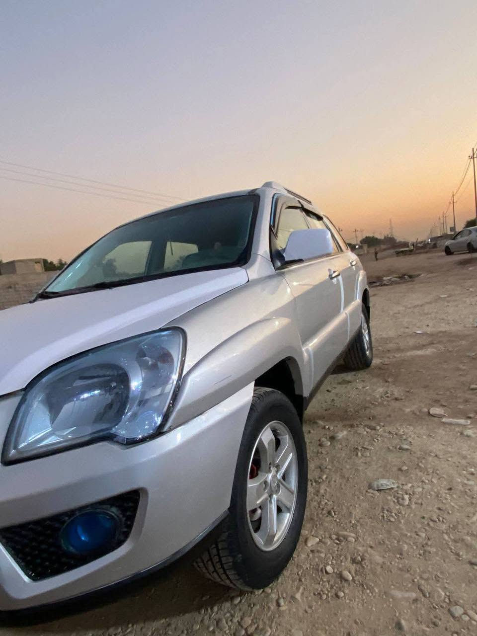 سبورتج 2009 
محرك 2000 دوش 
سيارة ماناقصها شي 
رقم ذي قار تحويل ثاني يوم 
صبغ عام تاجيه صفحه فقط 
سعر 70 
للتواصل ***********
