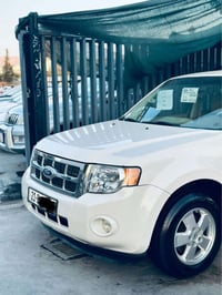 ايسكيب • ٢٠١٢ • ٤*٤