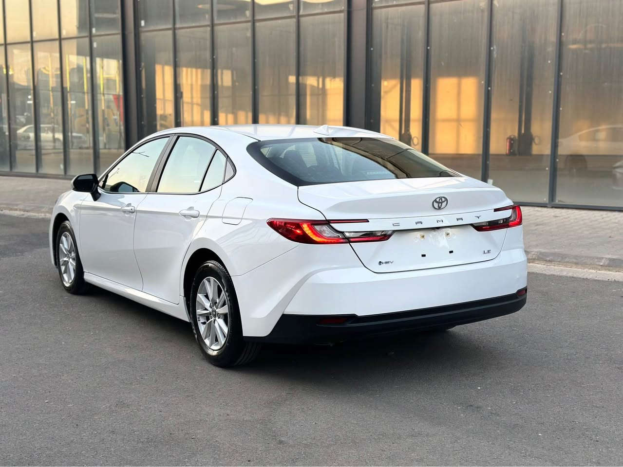 TOYOTA CAMRY 2025 LE HEV
مواصەفات کامێرا بەصمە شاشە تەبرید لەمس ڤۆلیۆم سوکان مۆبایل چارج سێ مۆدی لێخوڕین برێک بەصمە گێچ ئەلکترۆنی تەبرید مەرکەزی دەبڵ گێڕ EVمۆد ڕاداری پێش و دووا و خەتی جادە ڕاداری ئاوێنە تەنها ١٣،٠٠٠ مایڵ ڕۆشتووە سەیارەکە زۆر جوانە هەموو گیانی بەشەرت هیچ نوقسانیەکی تییانیە پێش و دووای کەپسە بێ ناوگرتن بێ ئێرباک بێ پارچە گۆڕاو بێ سارد هەمووی بەشەرت
نرخ :-٢٣٨
*********** السليمانية, العراق
