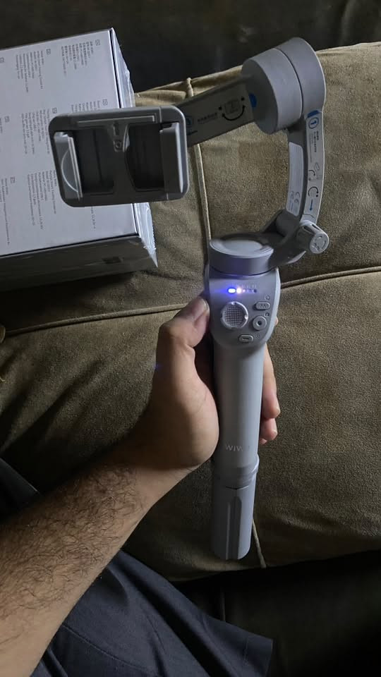 السلام عليكم كمبل جديد غير مستخدم فقط فتحته وشفته من شركة ويوو حاله حال ال dji وبي شغلات اقوى هم حط سعرك للتواصل واتساب ***********
