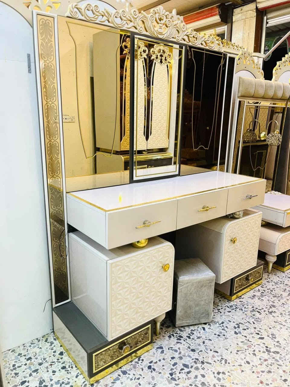 ***********حجز واتساب
