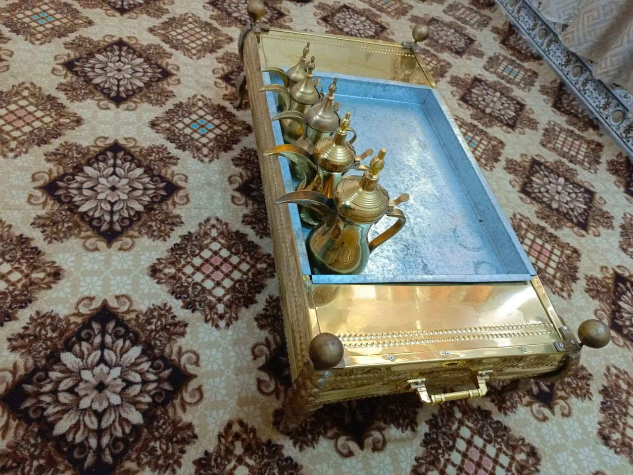 سلام عليكم لعدد ٥ ومنقله لبيع مال ديوان لشراي يجي خاص و يتصل عله لرقم ***********
