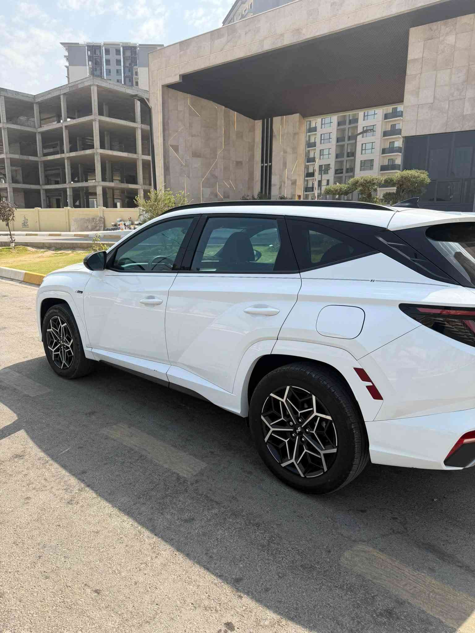 توسان هايبرد • ٢٠٢٤ • حادث امامي