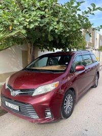 سيينا XLE • V6 3500 • ٢٨٣ الف ميل