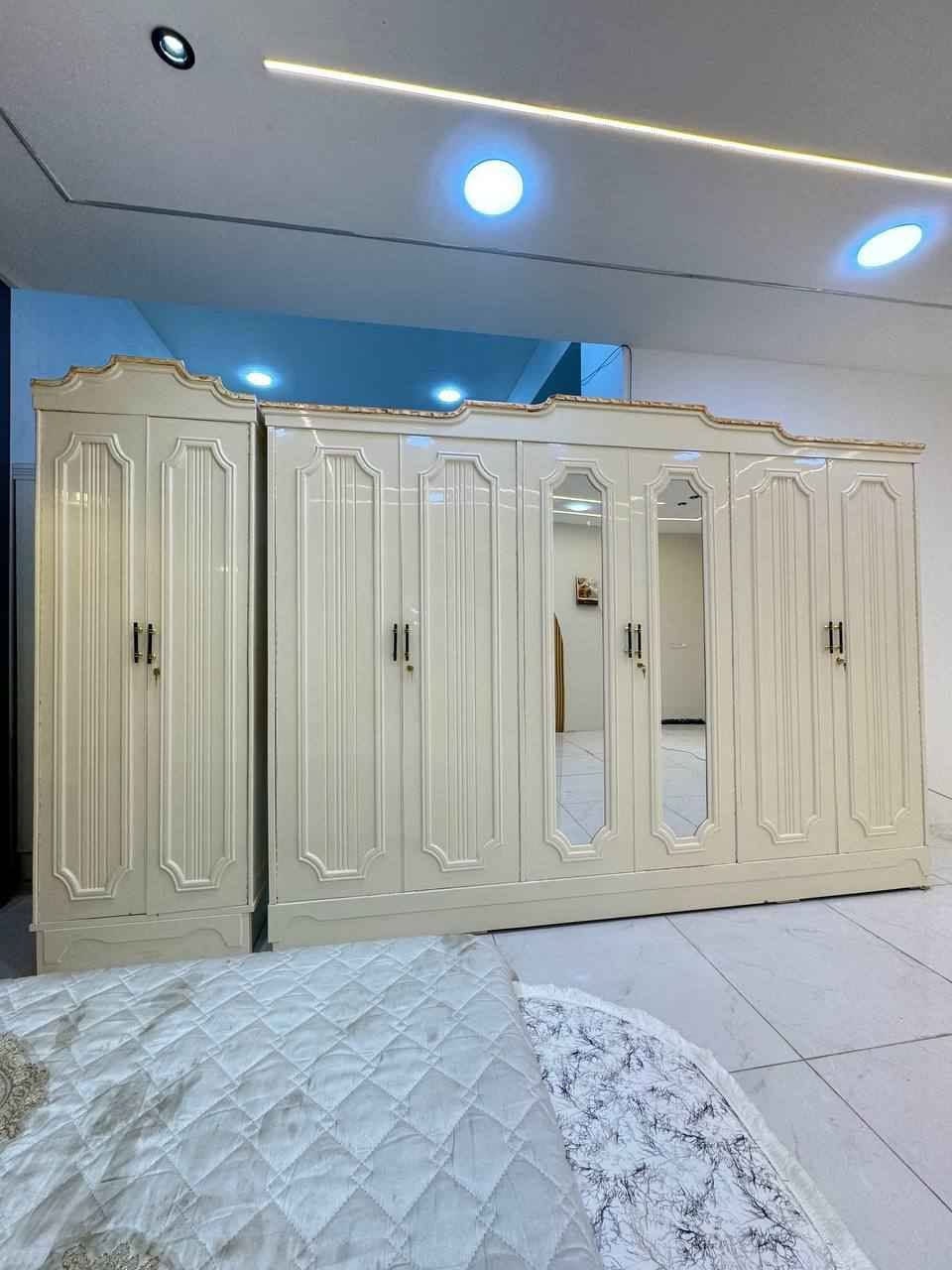 🌹 غرفة نوم أنيقة بتصميم عصري وجودة عالية 🌹
***********

إذا تبحثون عن الراحة والأناقة بغرفة نوم وحدة، هذا الموديل راح يعجبكم ✨

✅ تصميم راقي ومميز
✅ خامات متينة وعمر طويل
✅ ألوان عصرية تناسب كل الأذواق
✅ سعر مناسب مقابل الجودة

📍 التوصيل متوفر
📩 للاستفسار والسعر راسلونا على الخاص ***********

لا تفوتون الفرصة، خلي غرفة نومكم أجمل وأفخم 💖

#غرف_نوم #اثاث_العراق #غرف_نوم_مودرن #غرف_عرسان #اثاث_منزلي #اربيل #بغداد #الموصل #البصرة #كركوك النجف, العراق
