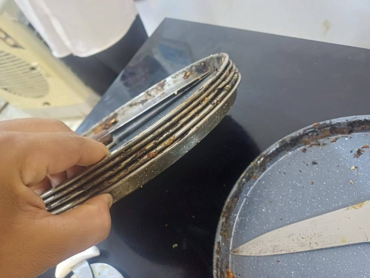 غراض مطعم للبيع ***********

