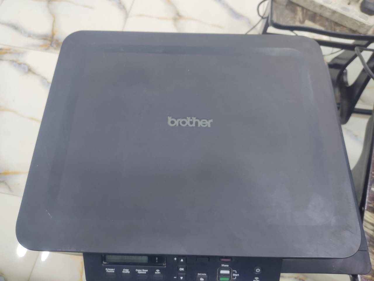 السلام عليكم طابعة برذر t520w طابعة نضيفة نسبة نضافة 90 بالمية  وهاي صورها والتسيت كدامكم  سعرها 150 وبيه مجال بسيط  مكاني كربلاء وماعندي توصيل الي يريدها يدز شركة توصيل هو يجي ياخذها بكيفه 
وهذا رقمي ***********
