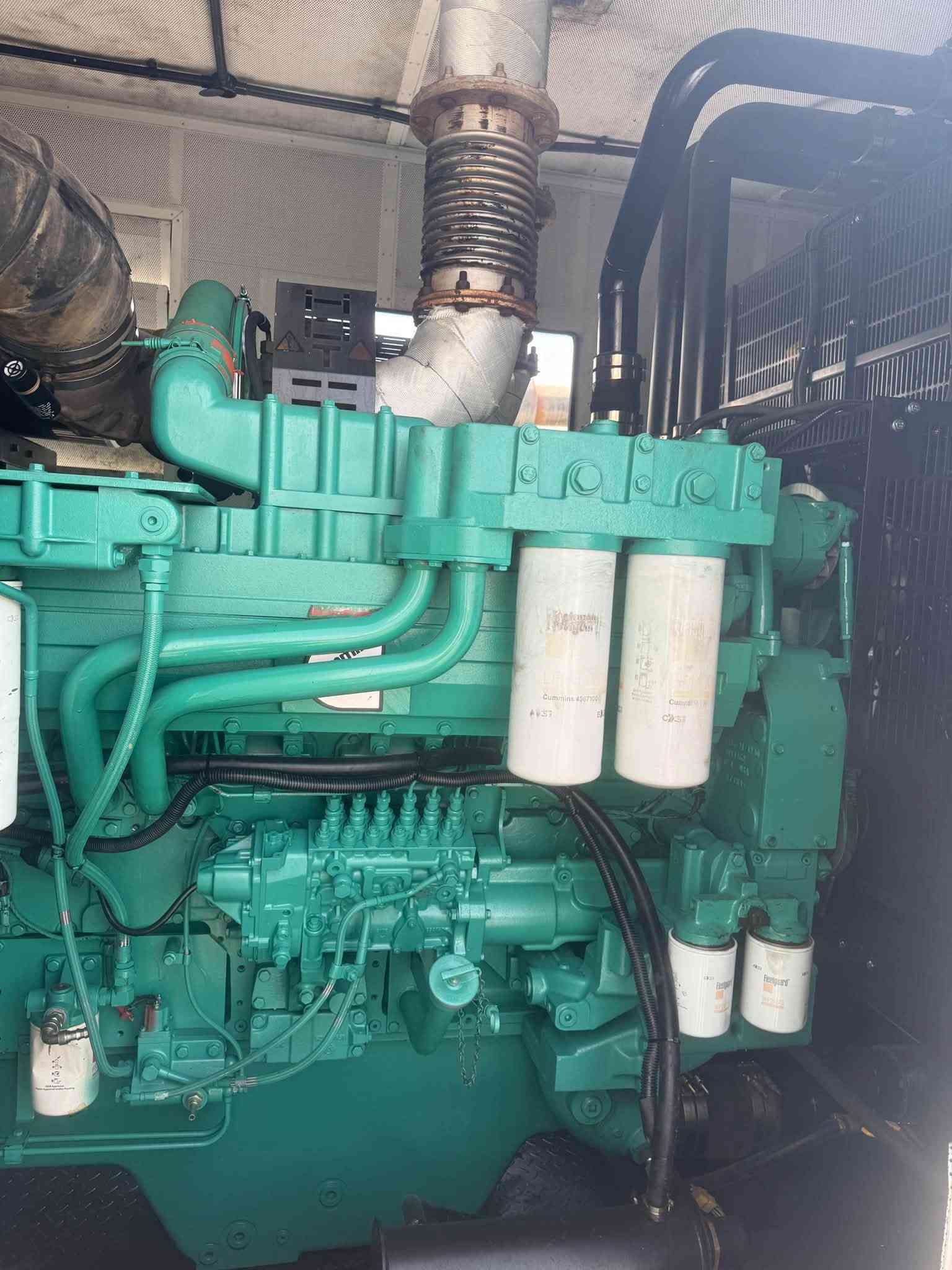كميز qsk30
USAامريكي
Kva1350
عنوان اربيل واتساب ***********
موليدا جديد كلشي بشرت🤝
