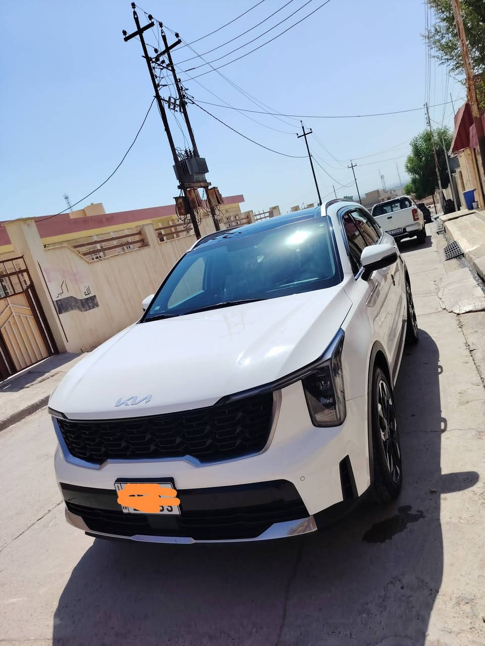 كيا سورنتو موديل 2025 
خليجي ماشي 30 الف بس
  محرك 6 سلندر

السيارة فول مواصفات 
ويل 20
فتحة سقف بانوراما
گير ماوس
مقاعد كهرباء
مري شفط
تبريد 3 قطع 
شاشة كبيرة متصلة 
كاميرا خلفية
حساسات امامية وخلفية
نظام ترحيب
صندوق كهرباء

تحكمات ستيرن كاملة

تشغيل عن بعد

السيارة جاهزة، لا نقص ولا عطل، تاخذها وتتوكل
وبأسمي التحويل ثاني يوم
ملاحضة / بيهه بارد جملغ اربع إصبع + جنطه شبر بارد  

السعر 🟩 تصال 

مكان السيارة موصل تلعفر 
للاستفسار خاص. *********** 
---
