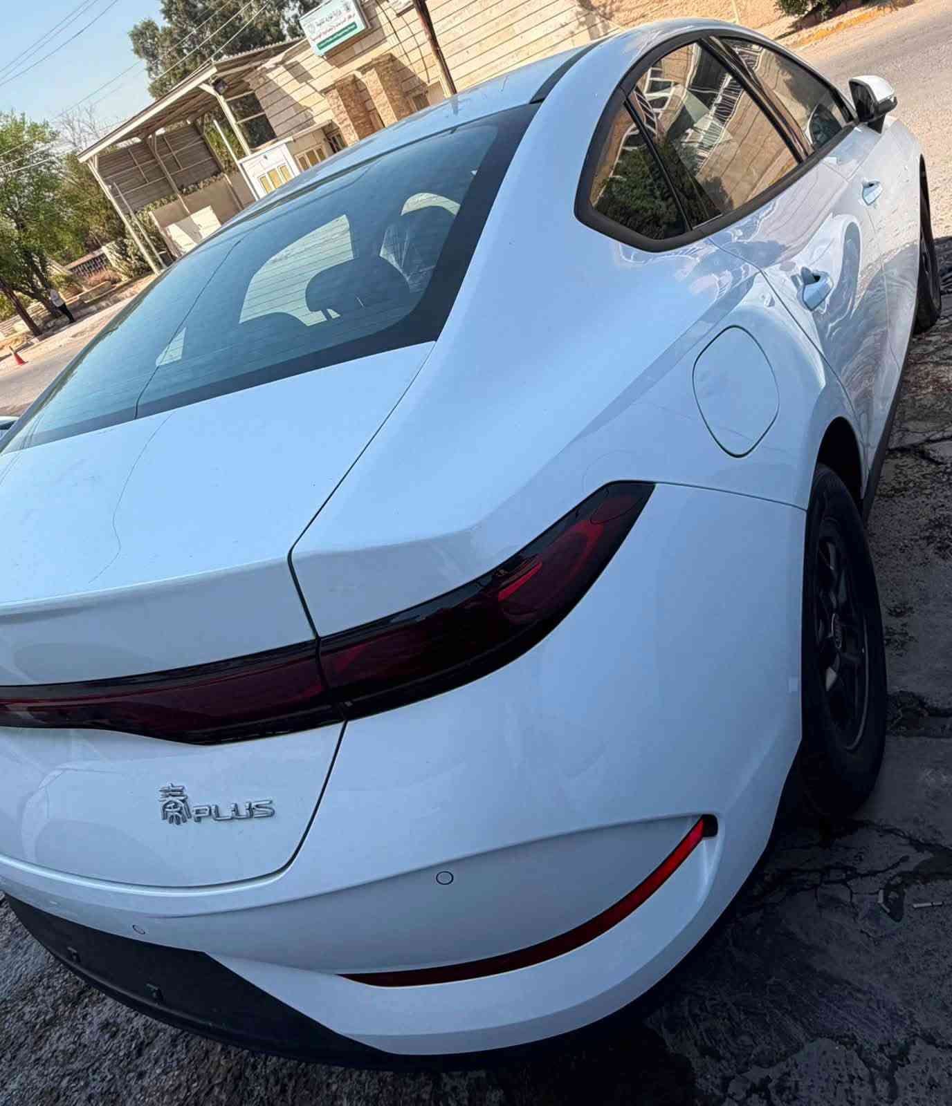 السلام عليكم
متوفر   BYD QIN PLUS 2025 🚘
داخل زيتوني
مرقم بغداد جاهز  تحويل ثاني يوم 
صفر كيلو متر 
السعر 20 مليون 700 وبيها مجال للاستفسار الاتصال
***********
