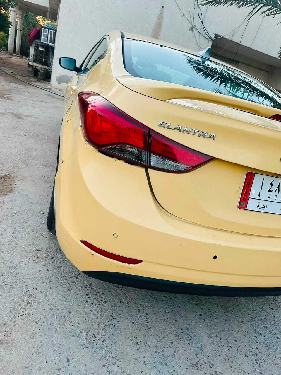 النترا موديل 12 امريكي ضربته قبق البانزين فقط محرك 2000دوش  السياره خير من الله كبل للشارع مكان السياره بغداد اطراف الشعله السعر 90
***********
