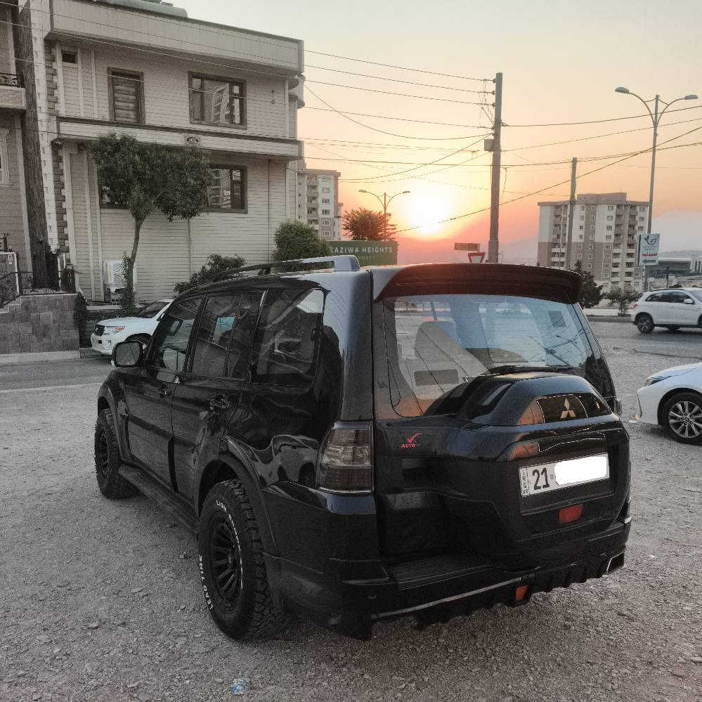 فرۆشتن+گۆڕینەوە
باجیرۆ مۆدێل 2016 
مواسەفات GLS فوول 
مەکینەی ٦ بستۆن 3500
دەبڵ ئەکسل 
ماوەی ڕۆشتن 93 هەزار کیلۆمەتری حەقیقی
مەکینەی نەکراوەتەوە بە شەرت
گێڕ مەکینە کارەبای کامل هەمووی بەشەرتی دە فیتەر
تەحویلو غەرامە بەشەرت
هایدرۆلیکی گێڕی تازە بۆ گۆڕاوە
٤ تایەو ویلی ئەصلى جەبەلی لۆکی بۆبەستراوە 
شاشە کامێرە حاسە  سڵاید کوشن کارەبا ٣ ڕیز کوشن 
سەیارەکە پاکو جوان ماوەتەوە عەزێت نەدراوە  بەشەرتی یەک مانگ پێت ئەفرۆشم 
بۆیاخ - تەنها لای سایەق لەسەر ساغی و شوخت بۆیاخ کراوەتەوە  بەشەرتی ئەوەی دەعموو لێدراوی نەبێت
بەشەرتی ئەوەی ئێرباگی نەتەقیبێتو  مەعجونی تیانەبێت تەنها بۆ جوانی بۆیاخ کراوەتەوە 
فرۆشتن و گۆڕینەوەش ئەکەم بە سەیارەیەک بەدڵم بێت
سیعری ١٥٠ وەرەقەو معامەلەیەکی برایانە  
بۆ پەیوەندی  نامە بنێرە یان تەلەفون بکە  
***********

للبيع أو البدل 🔥

ميتسوبيشي باجيرو موديل 2016
مواصفات GLS فل أوبشن

• مكينة 6 سلندر 3500
• دبل أكسل
• ممشى حقيقي 93 ألف كم
• المكينة لم تُفتح، على الشرط
• القير والمكينة والكهرباء كلها على الشرط
• التبريد والتكييف على الشرط
• 4 تايرات وجنطات أصلية، جديدة تقريباً ومركبة
• شاشة + كاميرا + حساسات
• سلايد كهرباء
• كوشن كهربائي
• 3 صفوف مقاعد
• السيارة نظيفة وجميلة ومحافظ عليها
• لم تتعرض للإجهاد أو الاستخدام القاسي
• البيع على الشرط، ضمان شهر

الصبغ: فقط جهة السائق تم صبغها بسبب خدوش واحتكاكات بسيطة، وعلى الشرط أنه لا يوجد بها حادث قوي أو ضربة بالشاصي.
الإيرباغات على الشرط ولم تتفتح، ولا يوجد معجون؛ الصبغ فقط للتجميل وإخفاء الخدوش.

🔄 أقبل البدل بسيارة أخرى إذا كانت مناسبة وتعجبني.

💰 السعر: 150 ورقة
والتعامل أخوي وسمح.

📞 للتواصل:
***********

أو أرسل رسالة خاص. السليمانية, العراق
