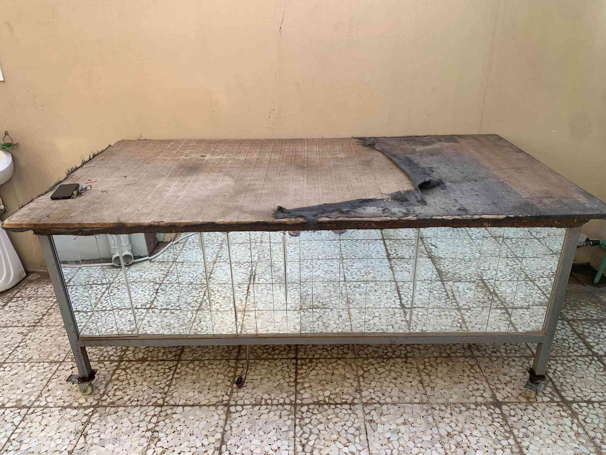 ميز  جام سعر ١٧٠ و بي مجال تواصل واتساب ***********
