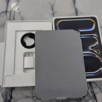 ipad 11 pro M5 13 ايباد M5 حجم 13 فقط مفتوح من الكارتون مالته مامستدخد...