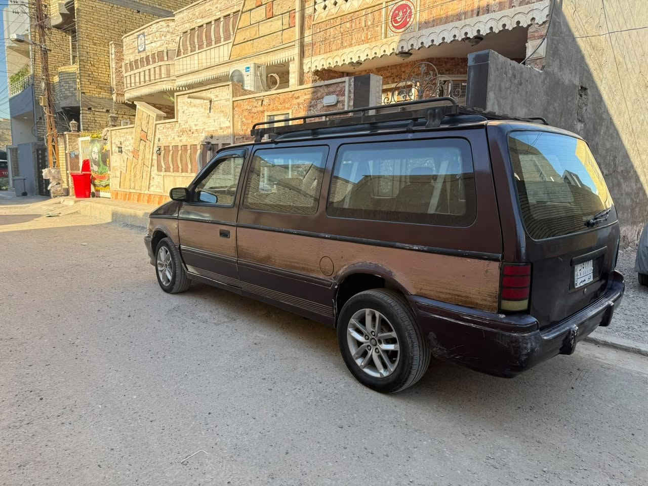 السلام عليكم دوج كليزر موديل ٩٣ شاصي طويل رقم انبار السيارة شوية يحتاجلهة تلحيضات رايدهة ب٣٠ الشراي يتصل واني خادم *********** بي واساب  مكاني البياع السويب
