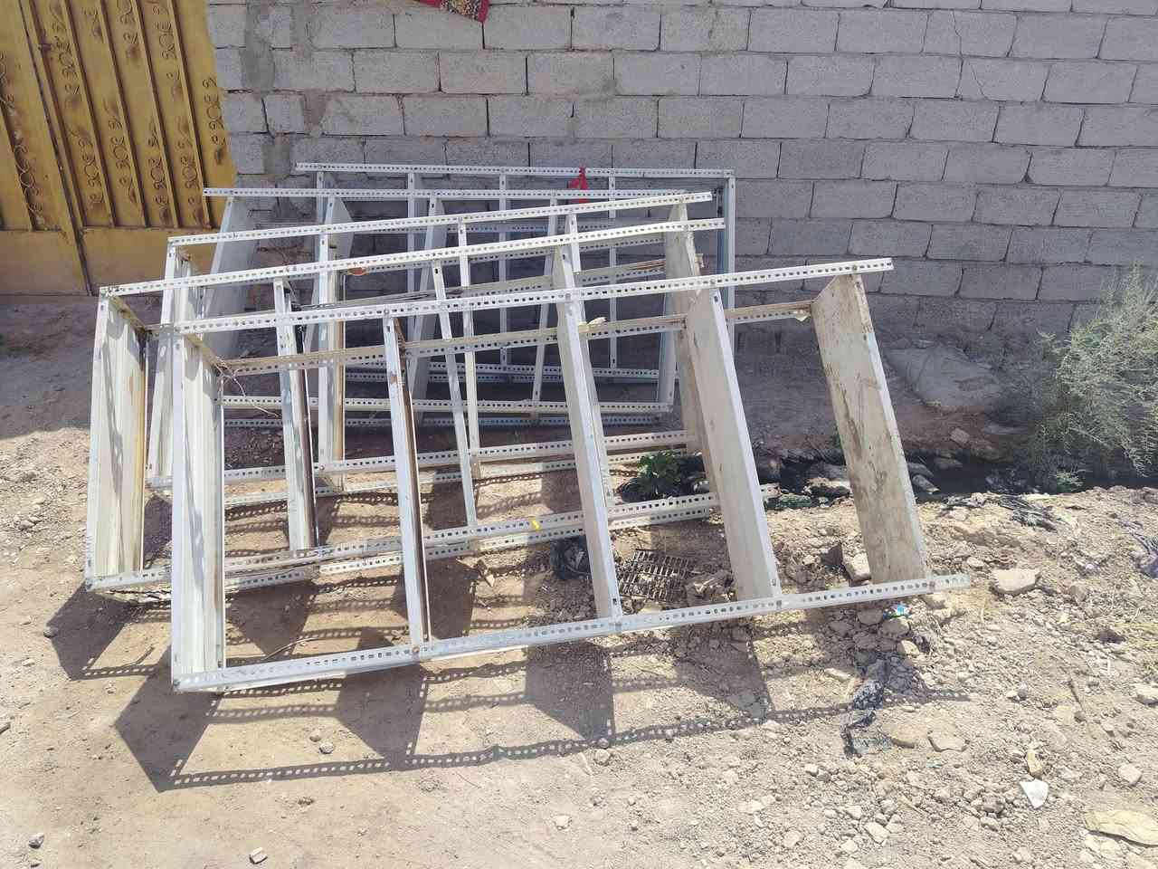 رفوف 5 متر
للبيع 200

***********
