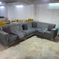 ٧ مقاعد • ركن ٤ قطع • كلار