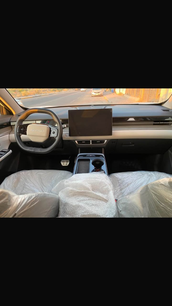 السلام عليكم جيتور دايشنج للبيع 
محرك 1600T
خليجي 
فول مواصفات اعلى فئة 
سعرها 185 ورقة
رقمها بغداد 
للتواصل : ***********
موقع السيارة بغداد بغداد, العراق
