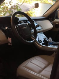Range rover 2022 6 سلندر   ماشيه 30الف   اللون المميز شامواه   وارد ام...