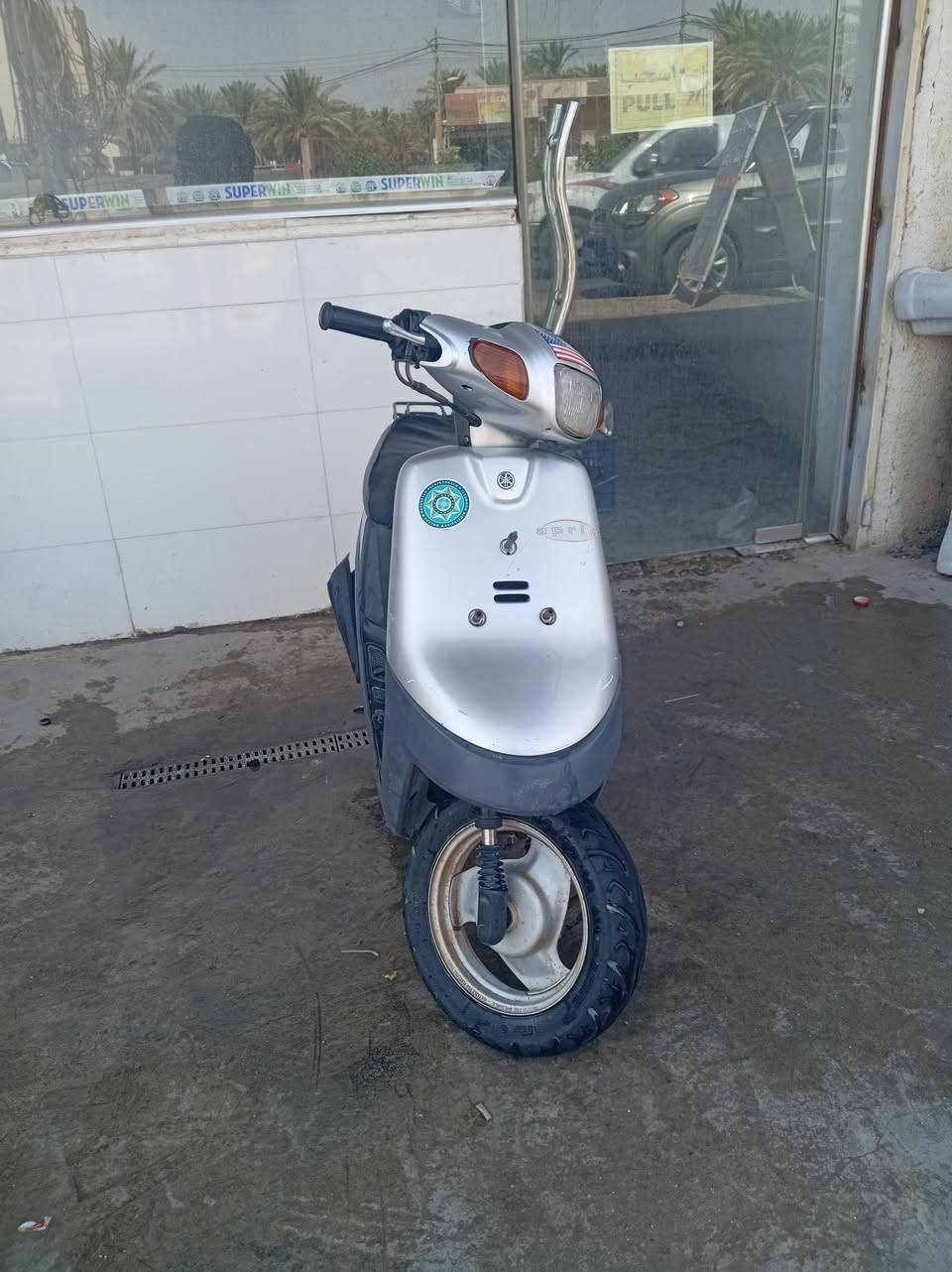 السلام عليكم دراجه بطه 2003 للبيع ما مفتوحه كفاله عامه.السعر ٦٥٠وبيها مجال المكان كربلاء شارع السيده زينب الشراي يتصل على هذا الرقم ***********
