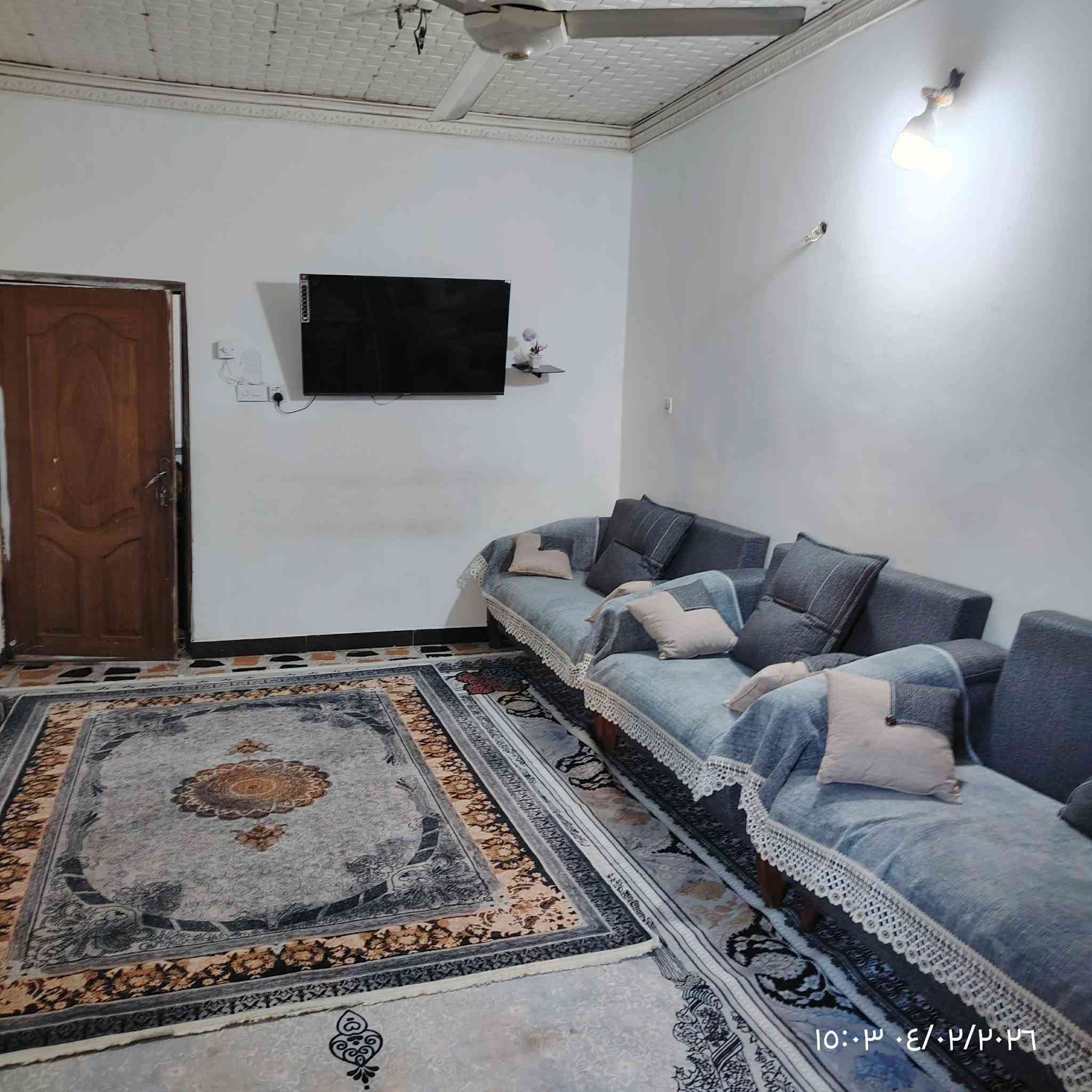 سلام عليكم بيت مساحه 125طابو صرف جكوك الساتذه 4غرف نوم  +ستقبال هول جبير +مطبخ +3حمامات بيت محتاز شويه ترميم سعر ولستفسار عله رقم ***********
