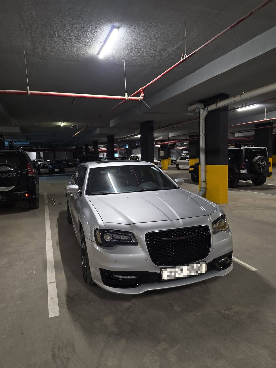 For Sale Obama - Chrysler C300 S s
موديل 2022
وارد كندي
اللون: رصاصي
الممشى: 57,000 ميل فقط
رقم سليمانية
الموقع: بغداد – المنصور

المواصفات:

- محرك V6
- فئة S
- بانوراما 
- غرفة جلد اسود
- حساسات أمامية وخلفية
- شفتات ستيرن
- نقطة عمياء
- السيارة مستخدمة بعناية وحالتها العامة جيدة جدا

السيارة كلين تايتل بدون صبغ او تعديل باي شكل

للاستفسار والتواصل:
***********

السعر 🟩 33,500 دولار

