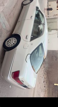 ٢٠٠٠ • انكليزي • محرك D4
