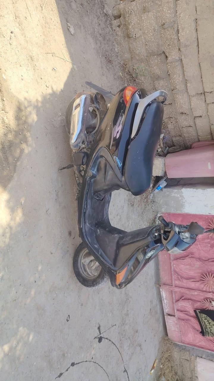 سلام عليكم دراجي حاوين للبيع سعر 500 وبيه مجال  مكان بابل حله ابو غرق مامتواجد عل نت اتصل عل خط ***********
