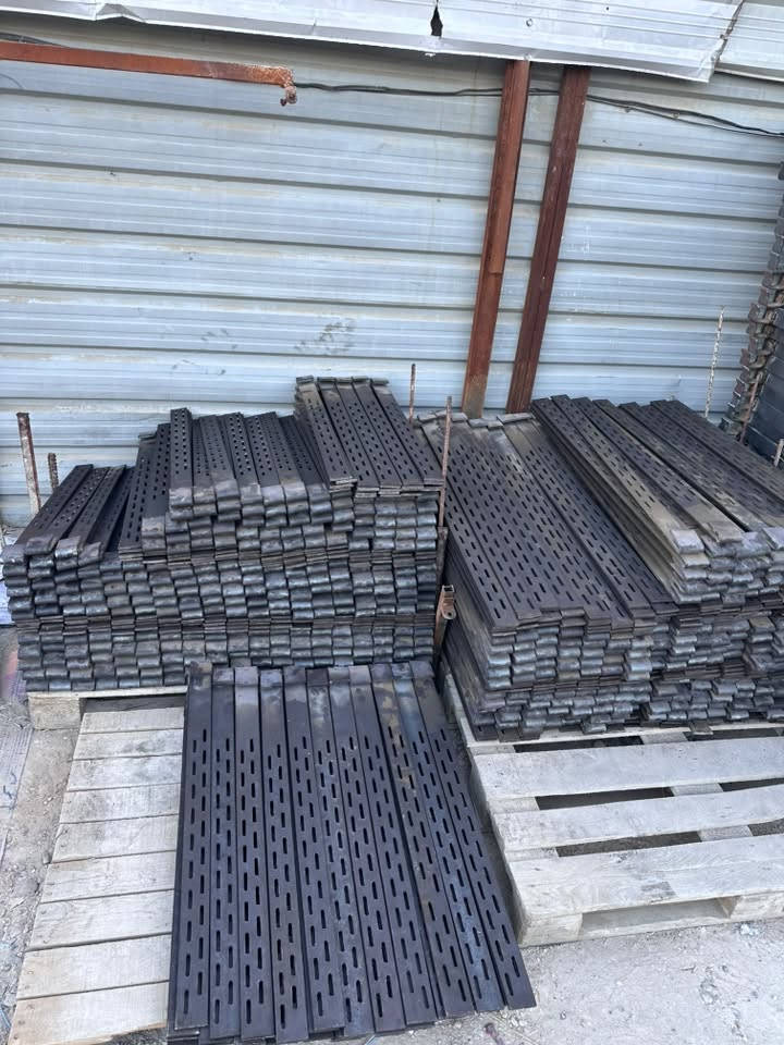 ༺═══ 🏗️ مكتب وساحة الإعمار 🏗️ ═══༻

✅ بيع • شراء • تأجير

☑️ تجهيز سكلات  والمحلات  والمواقع البناء 
وكافة مستلزمات المواد البناء 

🔸 جكات (3م -4م و5م)
🔸 سكلات (60 - 80 - 90 - 120) وسكلات 3م 
  يوجد سكلات العراقيه والصينيه والتركية
🔸 فخات عادية ورباعية
🔸 دنك بجميع القياسات
🔸 مصاعد مواد البناء
🔸 عربانات حمل
🔸 مولدات كهربائية
🔸 كمبكترات (دكاكات)
🔸 حادلات صغيرة وكبيرة
🔸 ساقولات 
🔶كاصوصه كونكريت
🔸 دراب خشب جديد
🔸 براميل جديد ومستلزمات مواقع البناء 

💯 ليش تتعامل ويانا؟

✔ أسعار منافسة
✔ معدات جاهزة للتسليم
✔ بيع بالجملة والمفرد
✔ شراء وبيع المستعمل
✔ خدمة سريعة وموثوقة

🚚 نوصل إلى جميع محافظات العراق وكافة مناطق بغداد

📍 العنوان:
بغداد – البلديات – تقاطع الكهرباء – باتجاه مخازن الإسمنت سابقًا.

🛑للتواصل: 
***********
***********
***********
 ***********
 #جكات #سكلات #تصنيع_سكلات#سكلات_ثقيلة #سكلات_جديد

سكلات_ثقيلة سكلات_جديد سكلات_بناء تصنيع_سكلات سكلات

